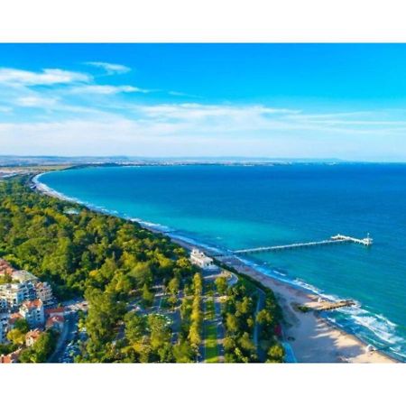 Luxury Apartment On The First Line To The Sea Burgas Exterior foto